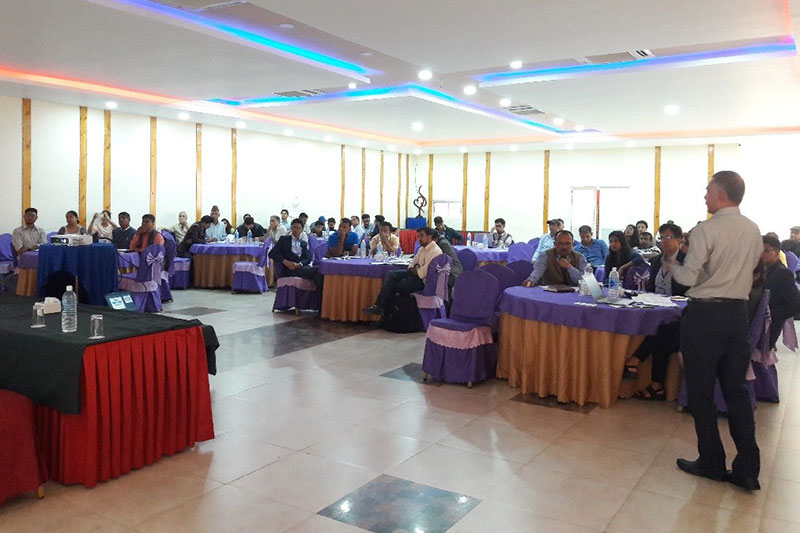 Dr. Thusitha Sugathapala of Sri Lanka presenting at 7th KSUMF.