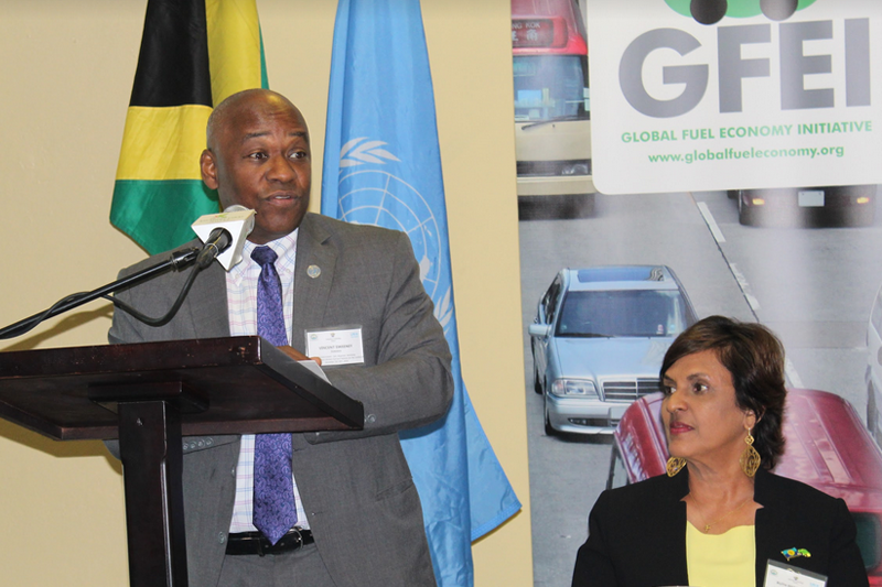 Vincent Sweeney, Head of UN Environment Caribbean Sub-Regional Office, opens the workshop.