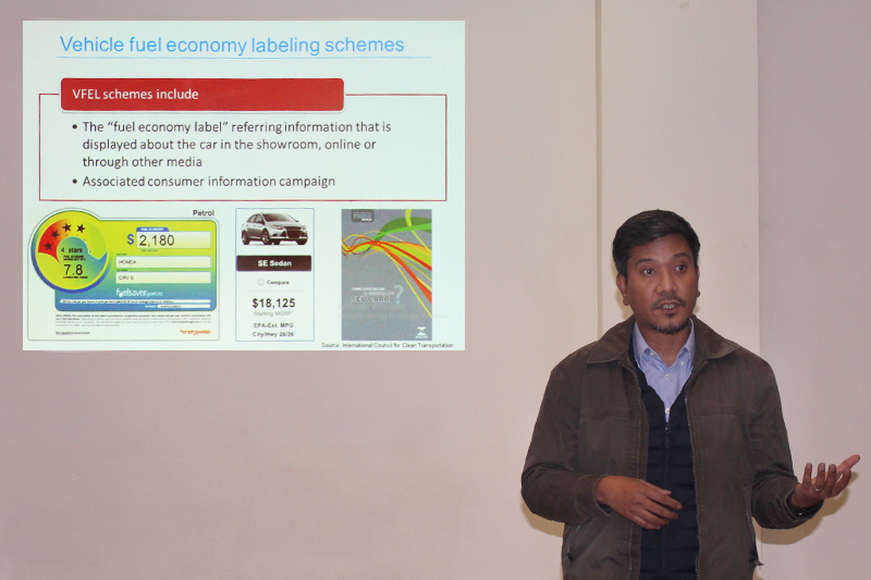 Bert Fabian sets out the benefits of fuel economy labelling policies.